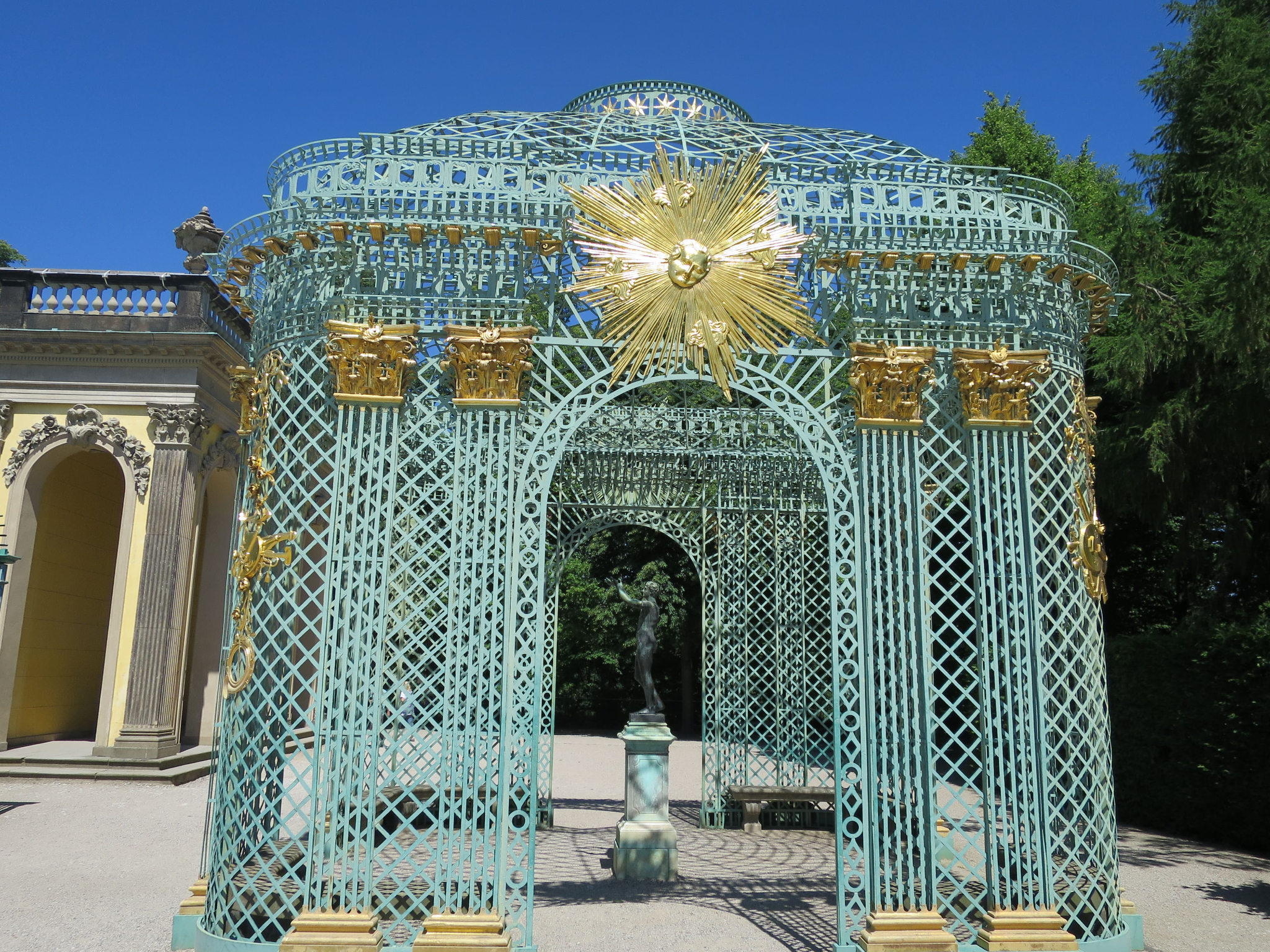 Schloßpark 16